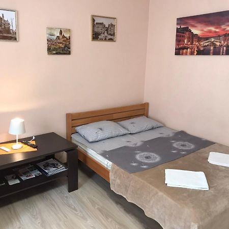 Apartment Near The Forum Mall Lviv Luaran gambar