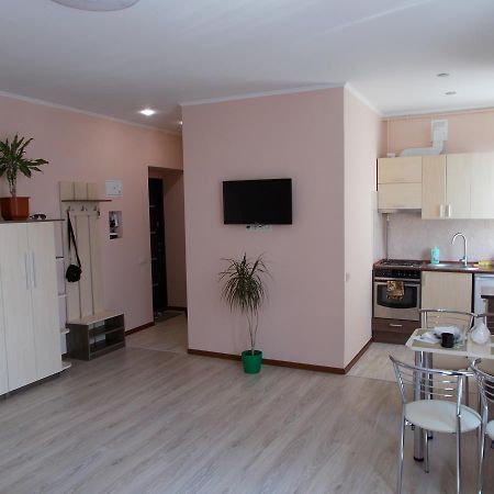 Apartment Near The Forum Mall Lviv Luaran gambar