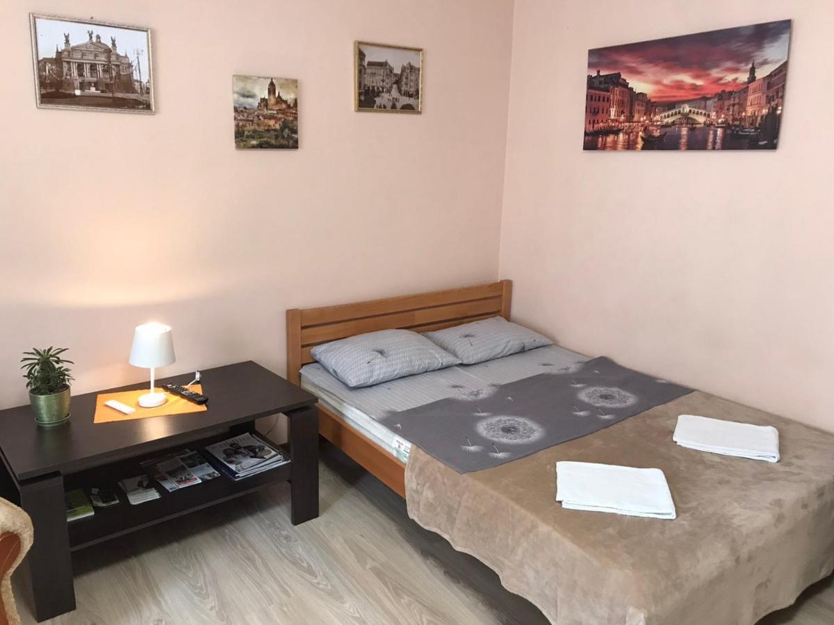 Apartment Near The Forum Mall Lviv Luaran gambar