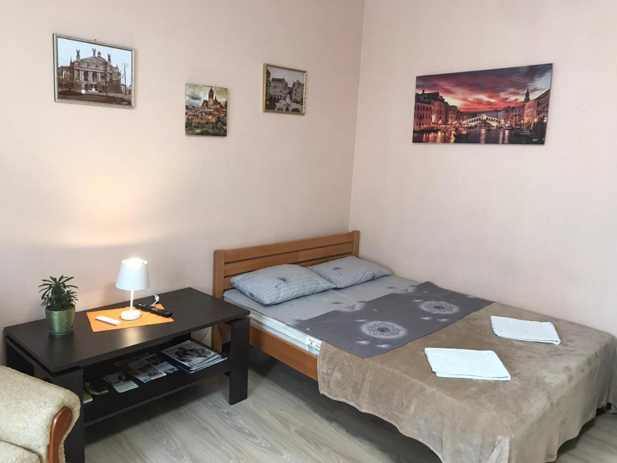 Apartment Near The Forum Mall Lviv Luaran gambar