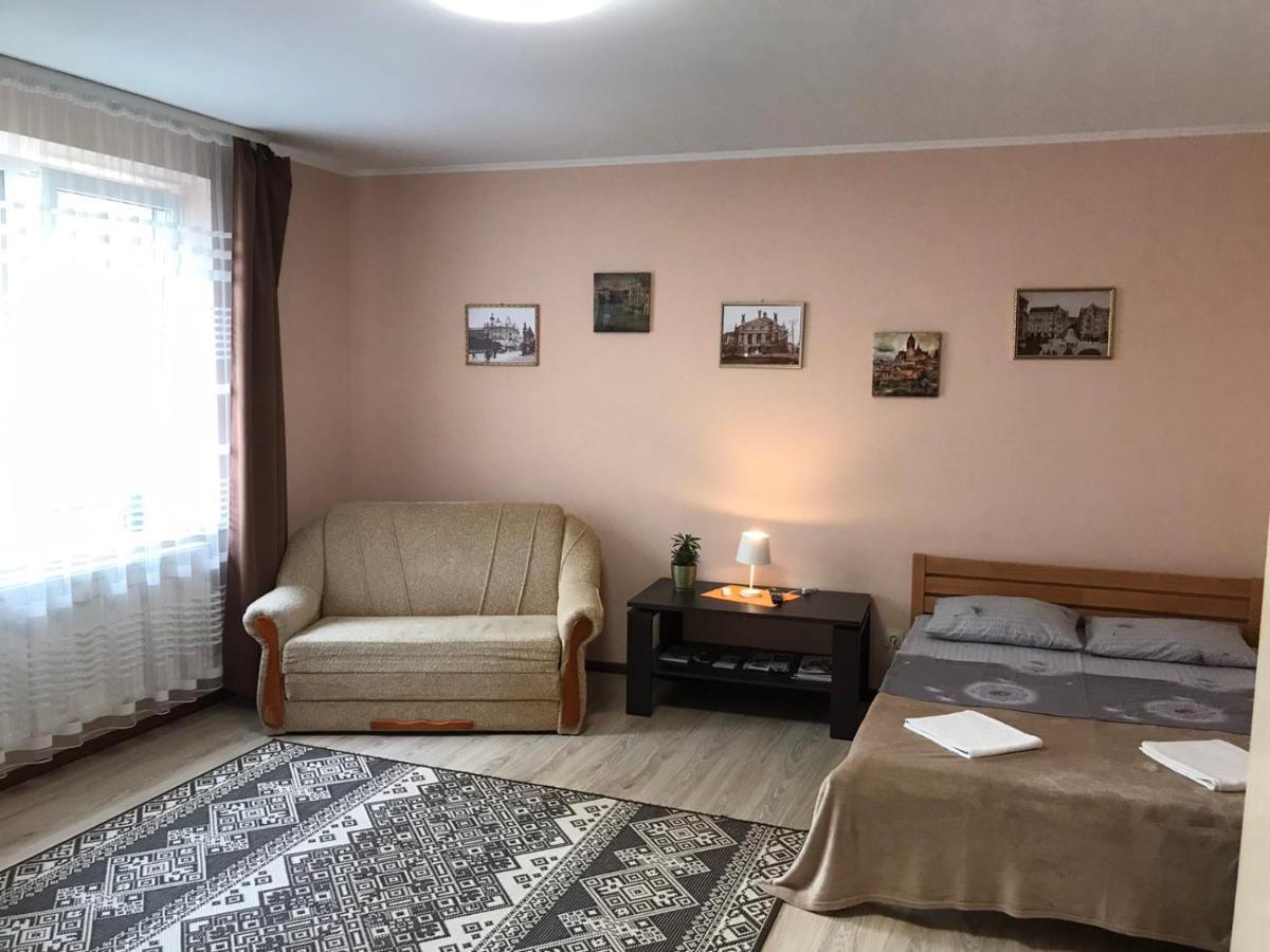 Apartment Near The Forum Mall Lviv Luaran gambar