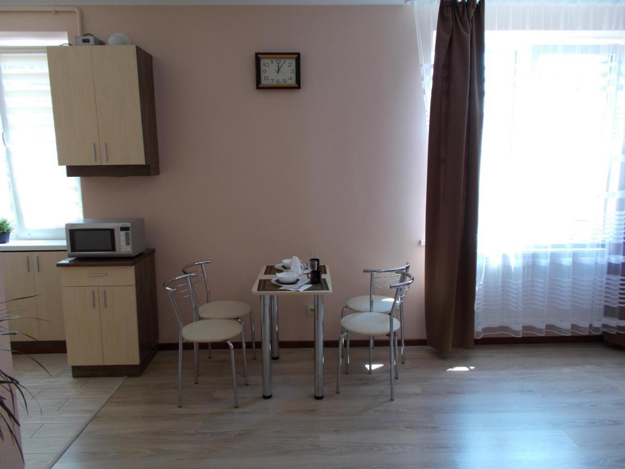 Apartment Near The Forum Mall Lviv Luaran gambar