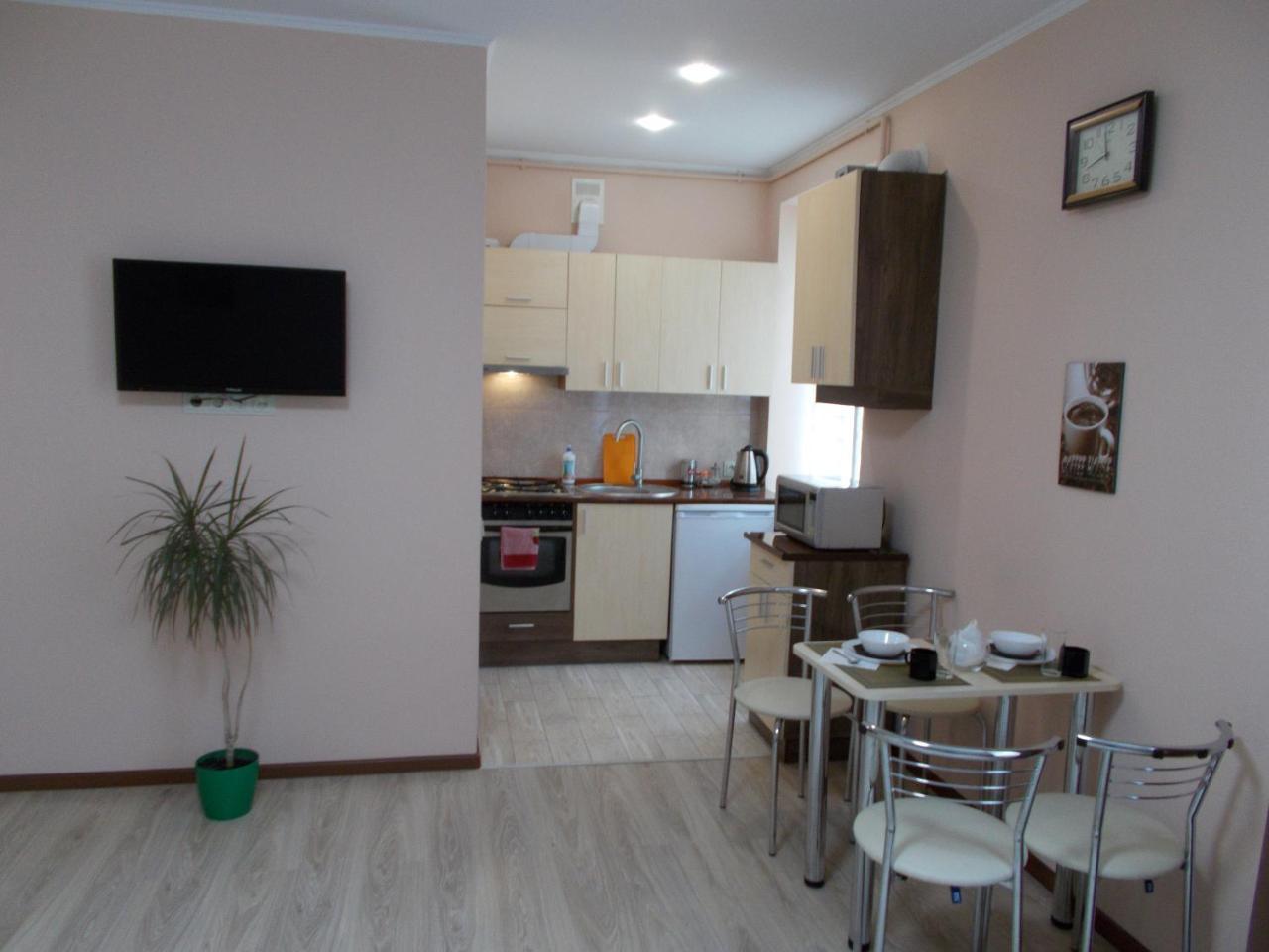 Apartment Near The Forum Mall Lviv Luaran gambar