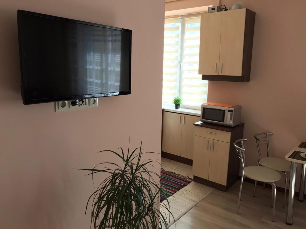 Apartment Near The Forum Mall Lviv Luaran gambar